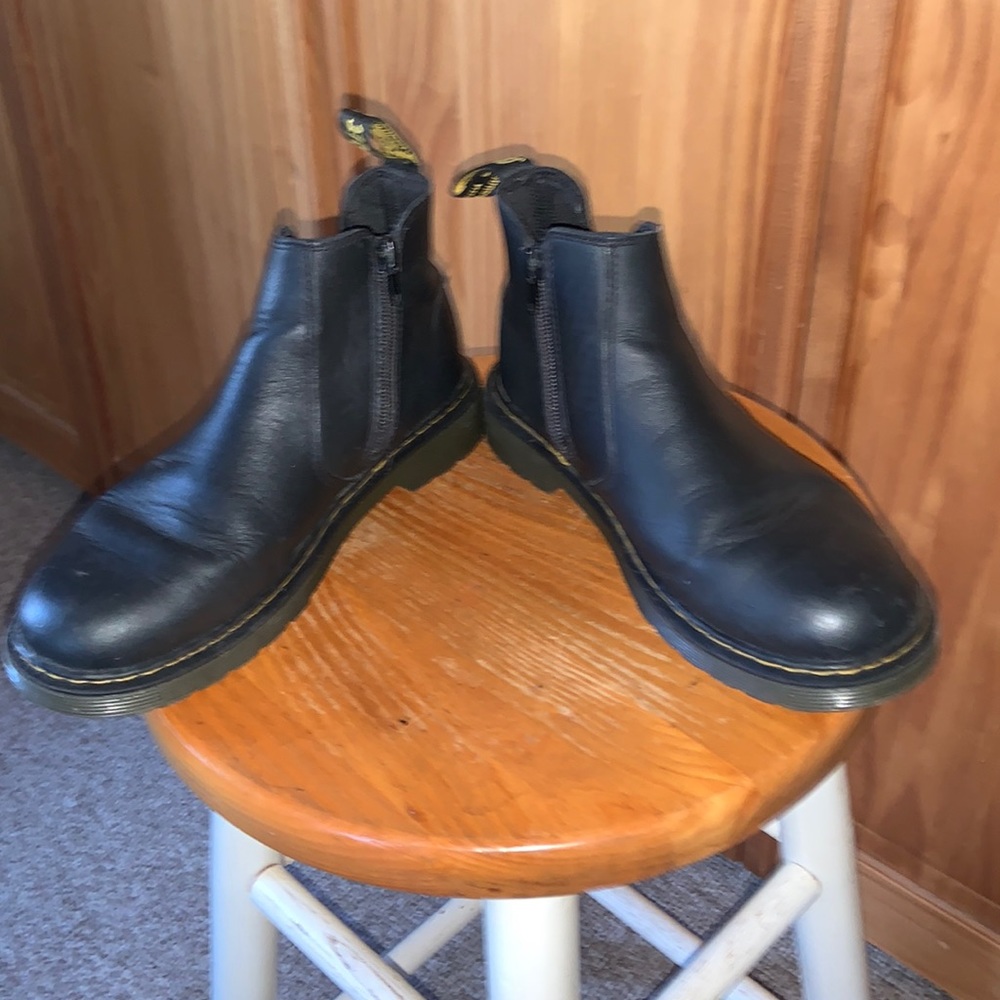 Dr Marten AIRWAIR ZIP CHELSEA BOOTS SIZE US 6 euro 37 UK 4 aw004. BLACK DOCS